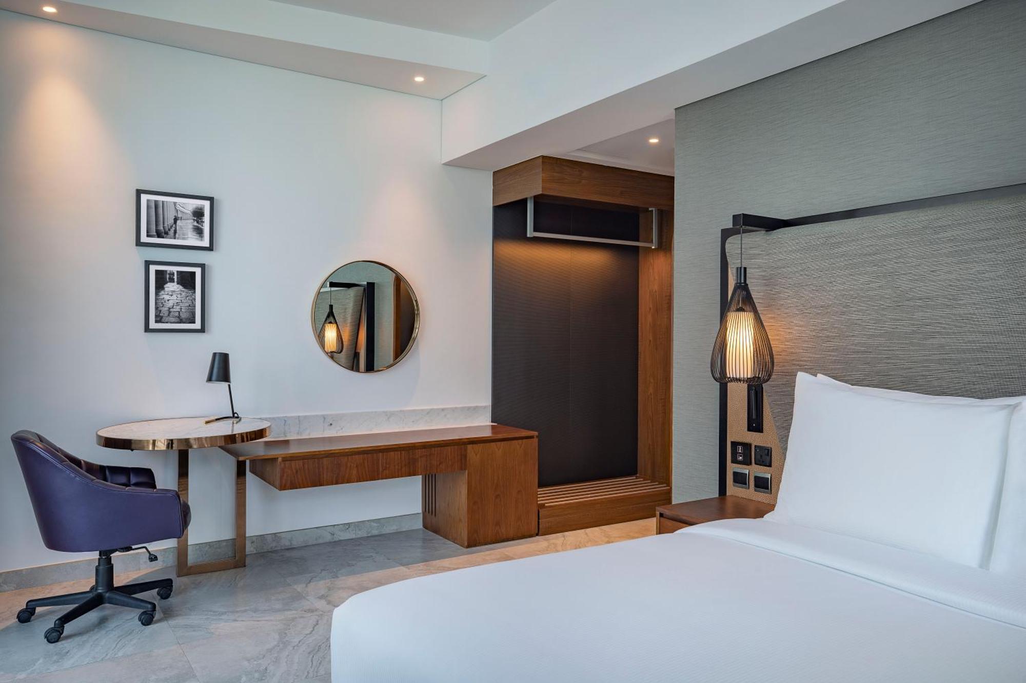 Отель The First Collection Dubai Waterfront Экстерьер фото