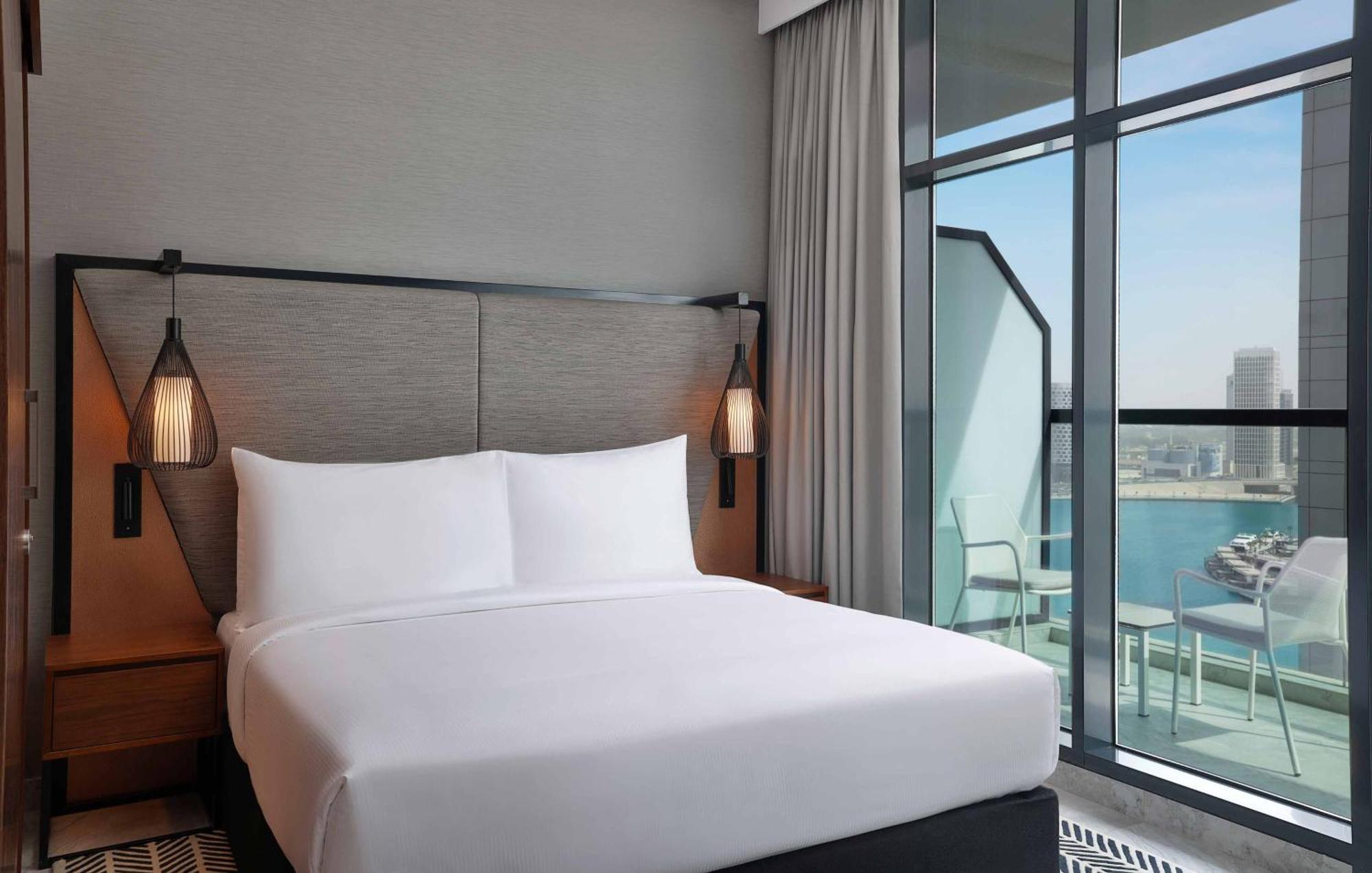 Отель The First Collection Dubai Waterfront Номер фото